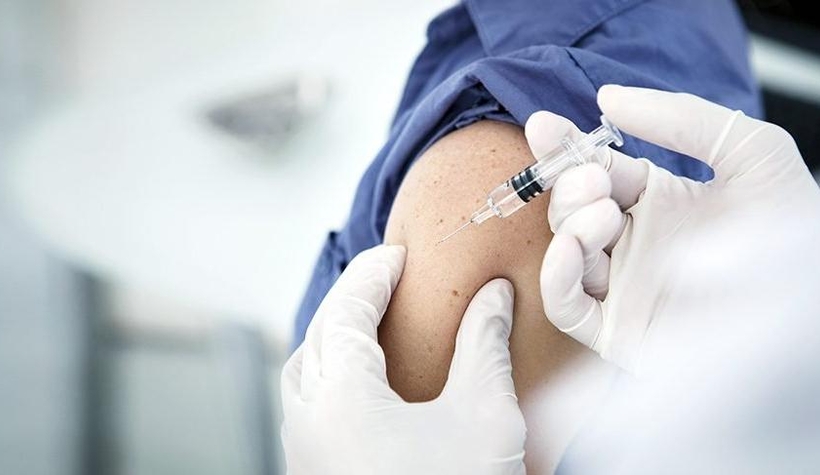 Grip aşısı için sıraya girdiler