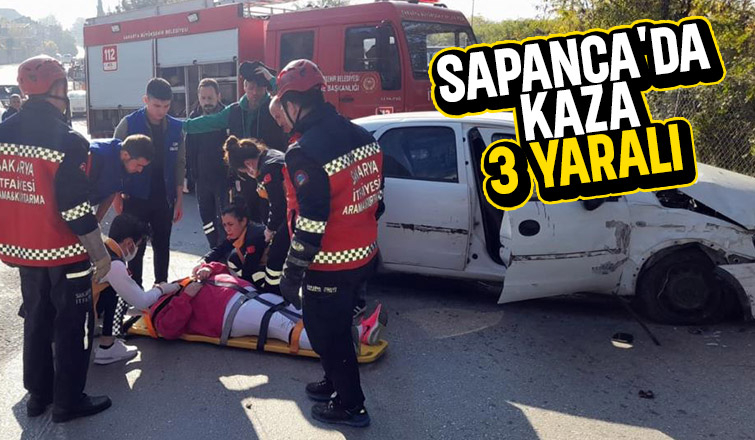 Hafif ticari araçla otomobil çarpıştı: 3 yaralı