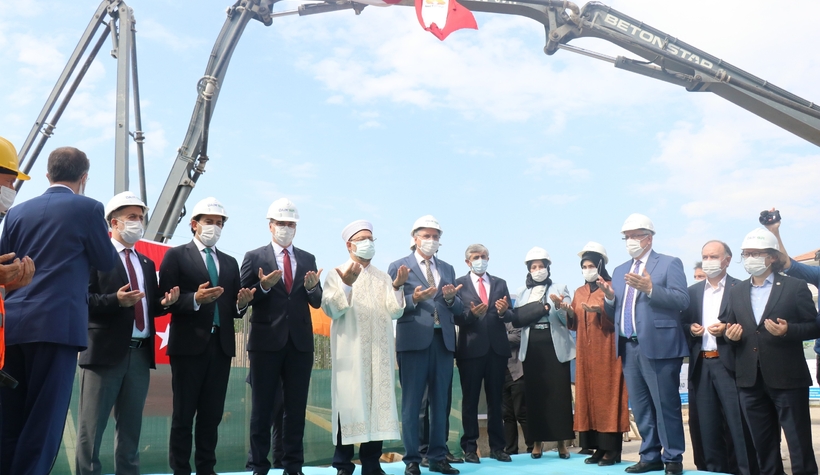 Hafızlık Proje Okulu Uygulama Camii'nin temeli atıldı