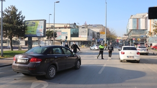 Hafta sonu yasağın ilk gününde polis denetimde