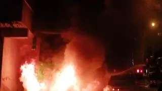  Halk otobüsü alev alev yandı
