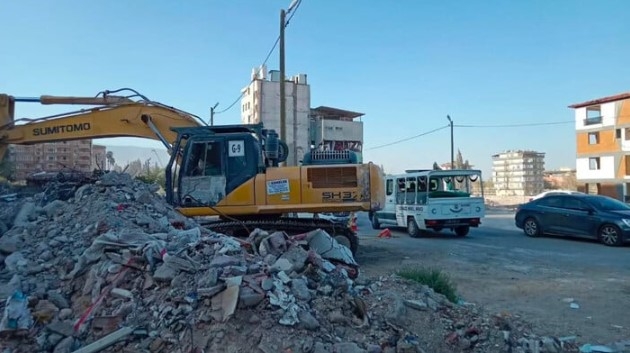 Hatay'da depremin 215. gününde enkazdan ceset çıktı