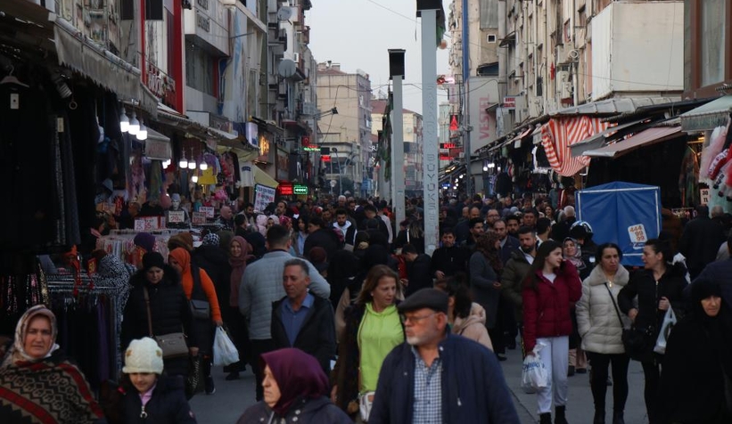 Havanın güzelliğini fırsat bilen soluğu dışarda aldı