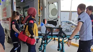Havuzda boğulma tehlikesi geçiren çocuk yaşam savaşı veriyor