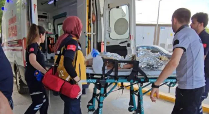 Havuzda boğulma tehlikesi geçiren çocuk yaşam savaşı veriyor