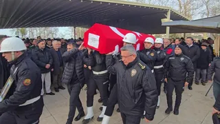 Hayatını kaybeden polis toprağa verildi