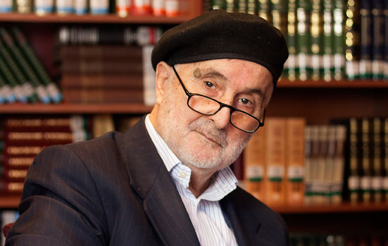 Hekimoğlu İsmail hayatını kaybetti