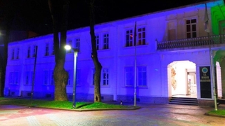 Hendek Belediyesi maviye büründü