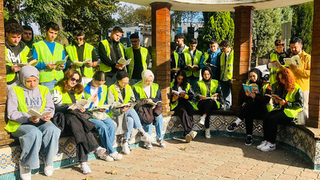 Hendek Meydanı’nda kitap okuma etkinliği