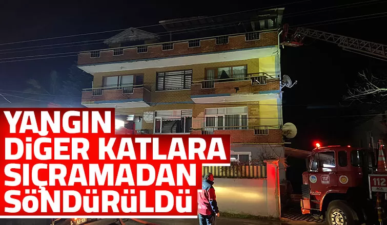 Hendek'te çatı katı yandı