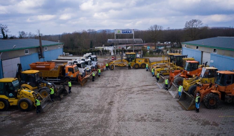 Hendek'te karla mücadelede 80 kişilik ekip çalışacak