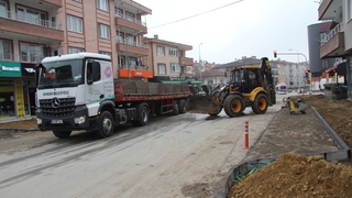 Hendek'te yağmur suyu hattı çalışmaları sürüyor