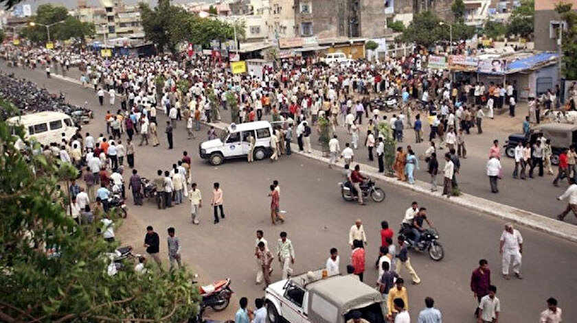 Hindistan'da 2008'deki bombalı saldırılara ilişkin 38 sanığa ölüm cezası verildi