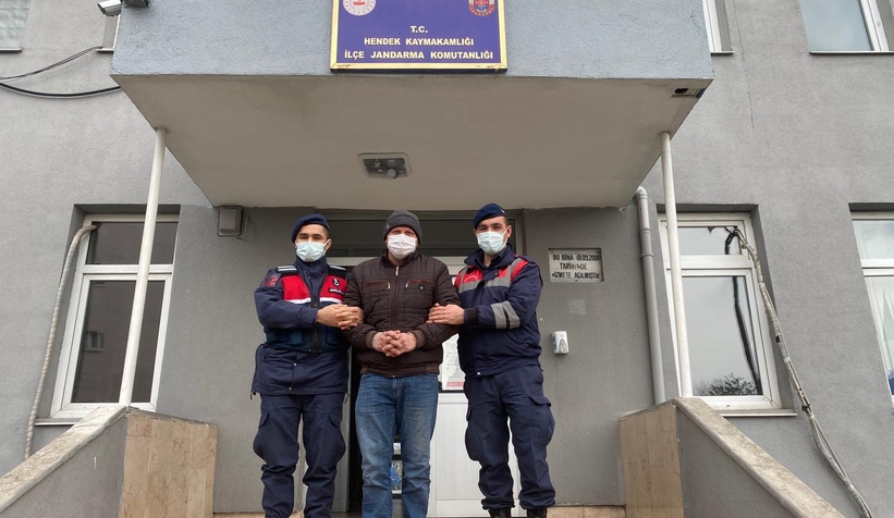 Hırsızı kıyafetleri ele verdi