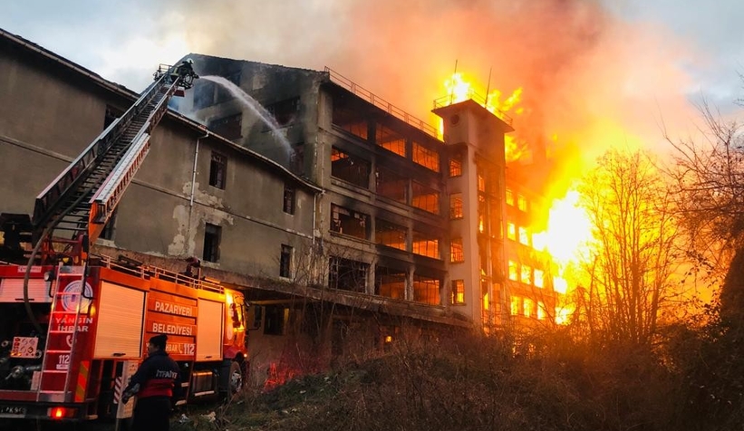 Hırsızlık yaparken fabrikayı yakmışlar