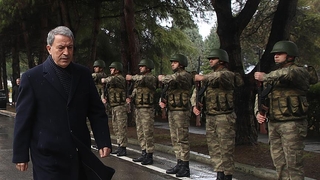 Milli Savunma Bakanı Akar Sakarya'da