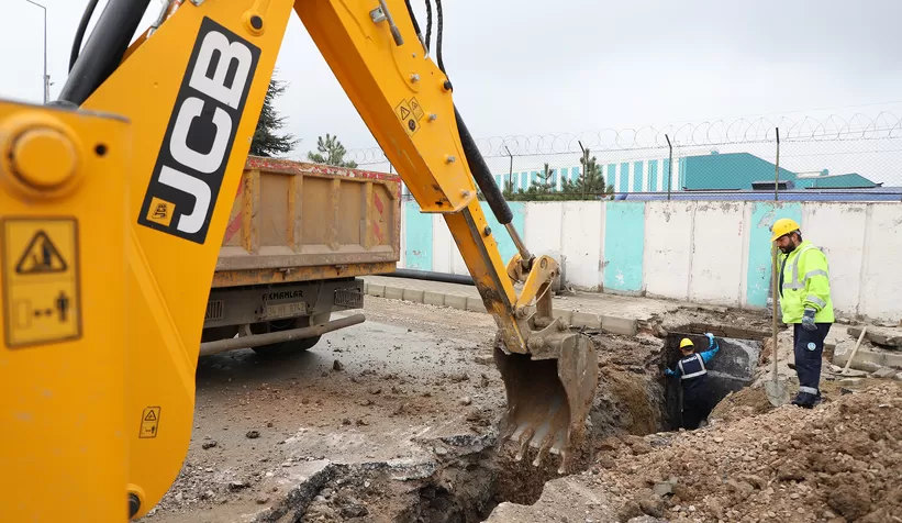 İbrahim Kangal Caddesi’nin yağmur suyu hattı yenileniyor