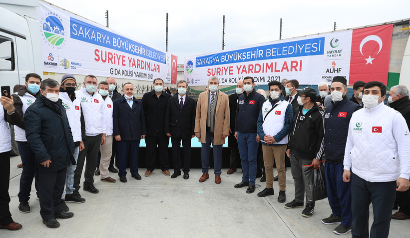 İdlib'e 11 tır yardım malzemesi