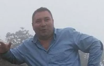 İki çocuk babası kalbine yenik düştü