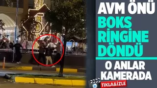 İki grup cadde ortasında birbirine girdi: Sandalyeler havada uçuştu