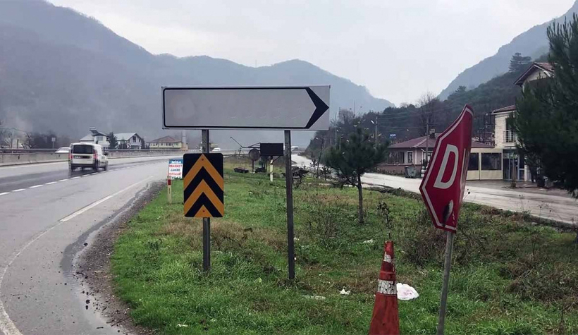 İki mahalle kendi karantinasını ilan etti