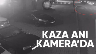 İki otomobilin çarpıştığı kaza kamerada