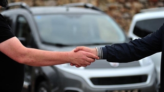 İkinci el araç satıcılarından yönetmelik uygulansın talebi