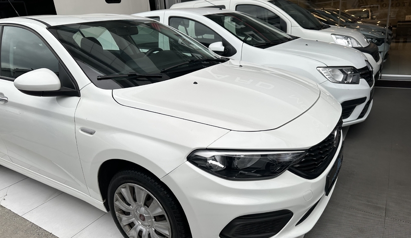 İkinci el otomobilde fiyatlar düşmeye devam ediyor