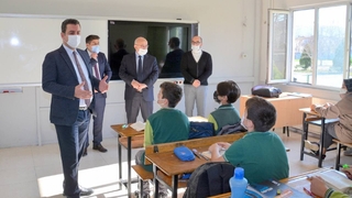 İl Milli Eğitim Müdürü Akyazı'da okullardan inceleme yaptı