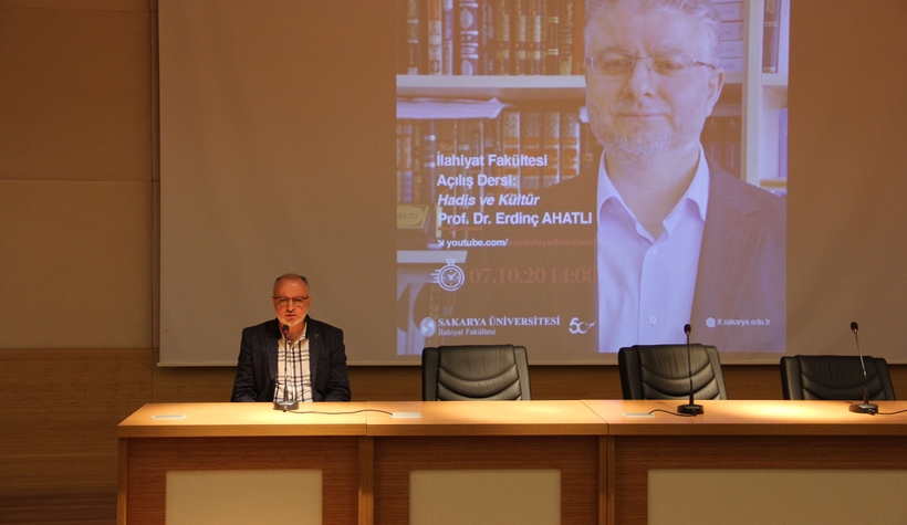 İlahiyat Fakültesinde açılış dersi gerçekleştirildi