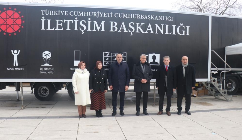 İletişim Başkanlığı Dijital Tırı Sakarya’ya geldi
