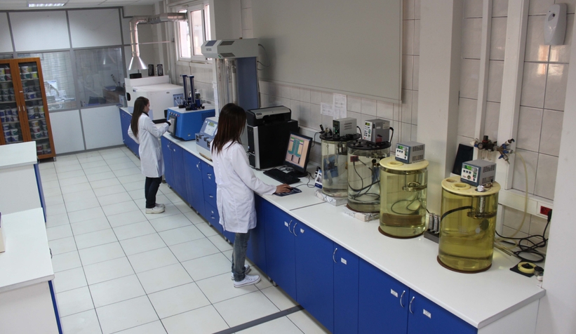 İlk uçak motorunun yerli yağı üretildi