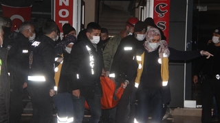 İnşaat firmasında bıçaklı ve silahlı kavga: 5 yaralı