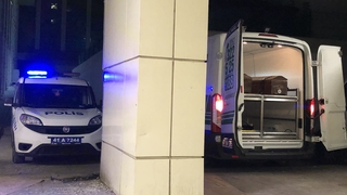 İş makinesinin altında kalan işçi feci şekilde can verdi