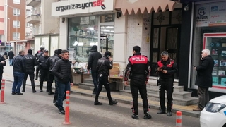 İş yerine gelip çalışana kurşun yağdırdılar