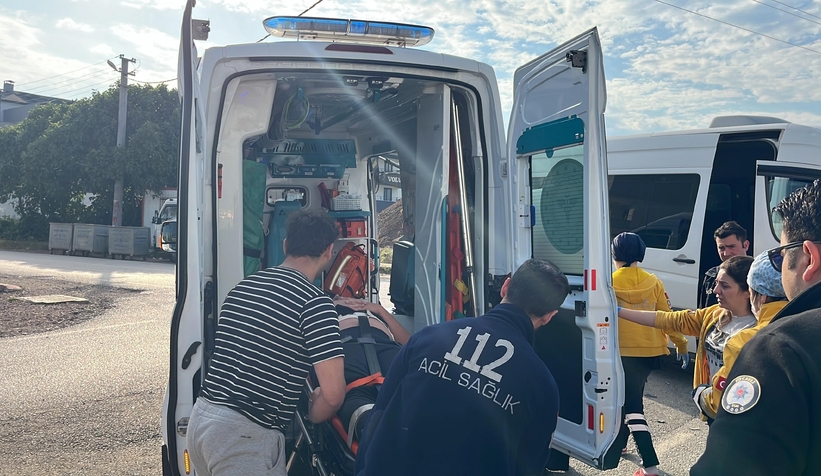 İşçi servisi ile cip çarpıştı: 7 yaralı