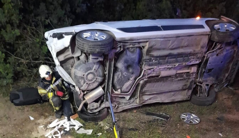 İşçi servisi ile otomobil çarpıştı: 14 yaralı