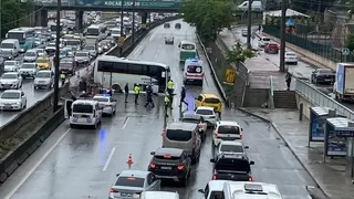 İşçileri taşıyan midibüs kaza yaptı: 6 yaralı