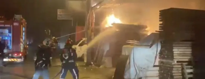 İşyerine yangın çıktı