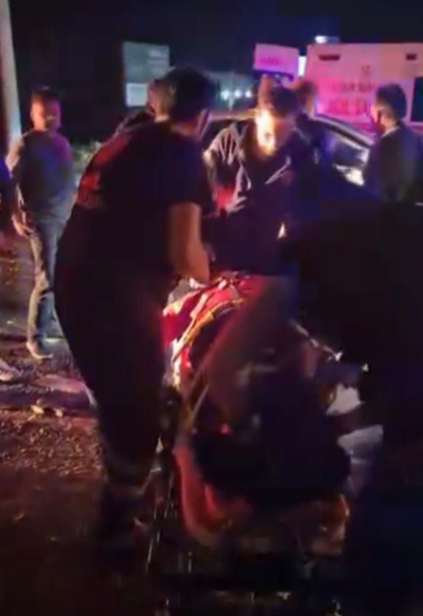 İtfaiye aracı kaza yaptı: 2 yaralı