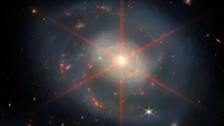 James Webb, ışık saçan bir galaksiyi görüntüledi