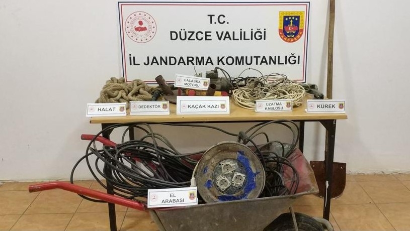 Kablo hırsızı ormana kaçarak izini kaybettirdi