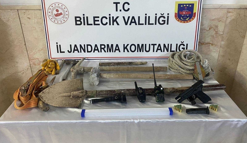 Kaçak kazı yapanlar suçüstü yakalandı