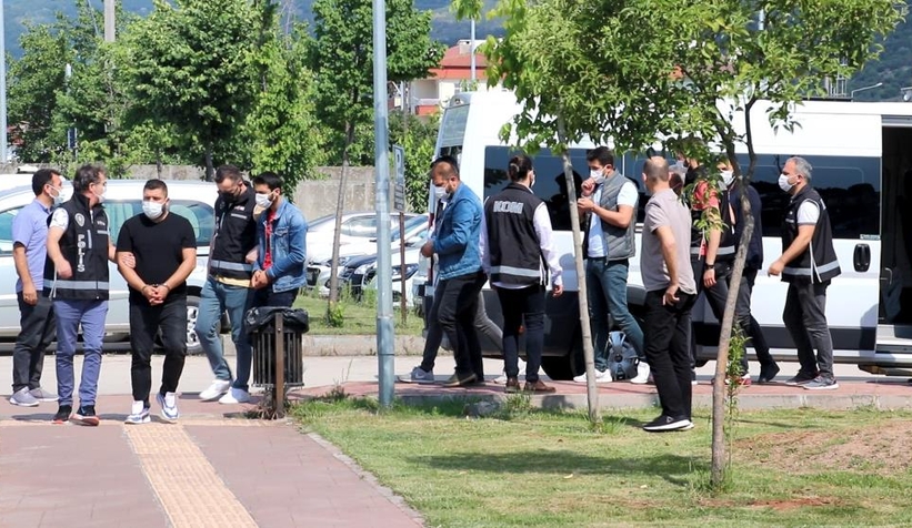 Kaçak tütün operasyonun şüphelileri adliyeye sevk edildi