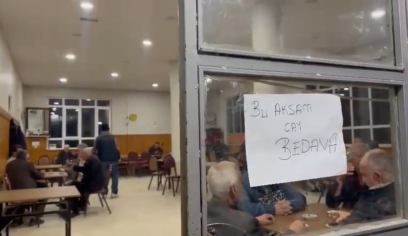 Kahvehanede bu akşam çaylar ücretsiz