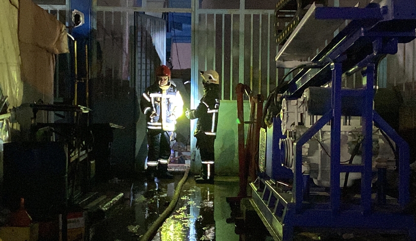 Kaldığı iş yerinde yanarak can verdi