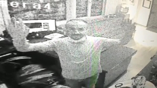 Kameralara el sallayıp ortadan kaybolan esnaf bulundu