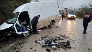 Kandıra yolunda feci kaza; Motoru fırladı