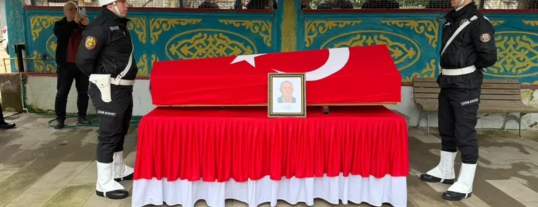 Kanlı saldırıda ölen emekli polis törenle toprağa verildi