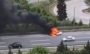 Kanser hastası eşini hastaneye götürüyordu, aracı alev topuna döndü